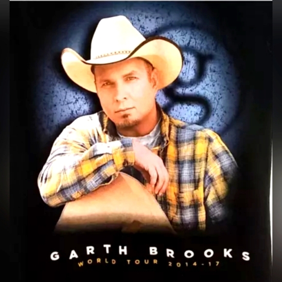 Garth Brooks Concert T-Shirt - Adult Size 2XL - World Tour 2014-2017 - Picture 1 of 4